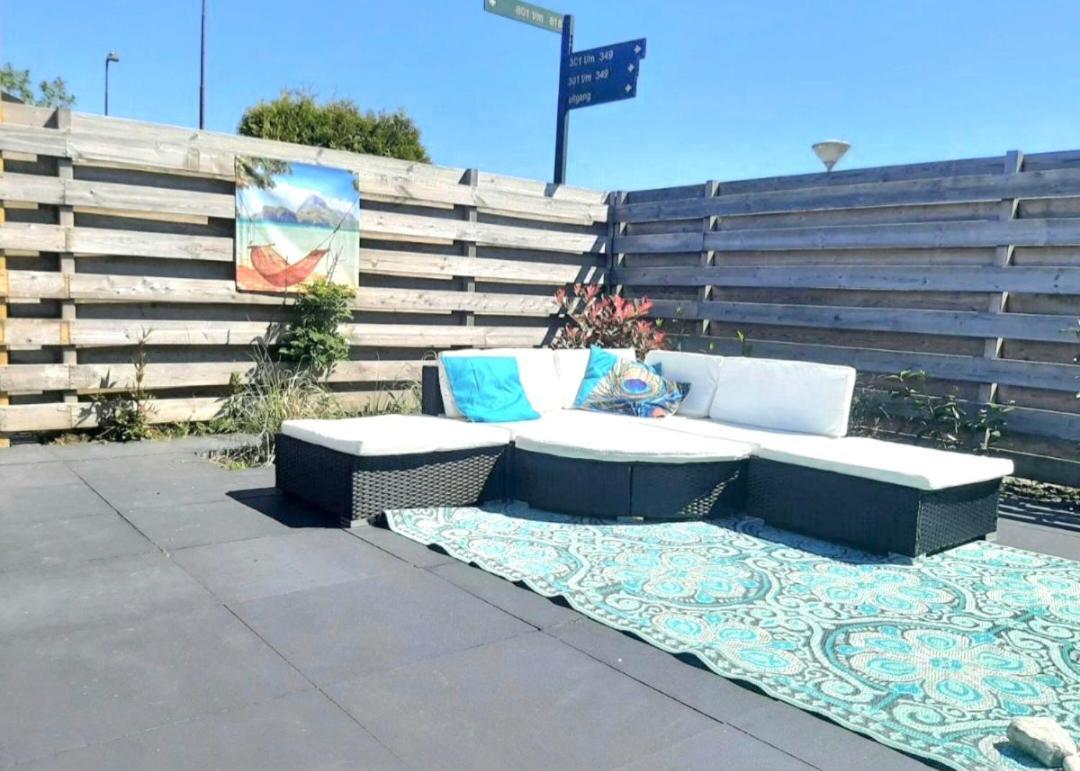 Huisje Britt Met Grote Tuin En Veel Privacy Dirkshorn Dış mekan fotoğraf